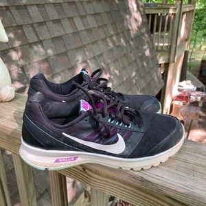 Womens Nike Air athletic shoes size 9
